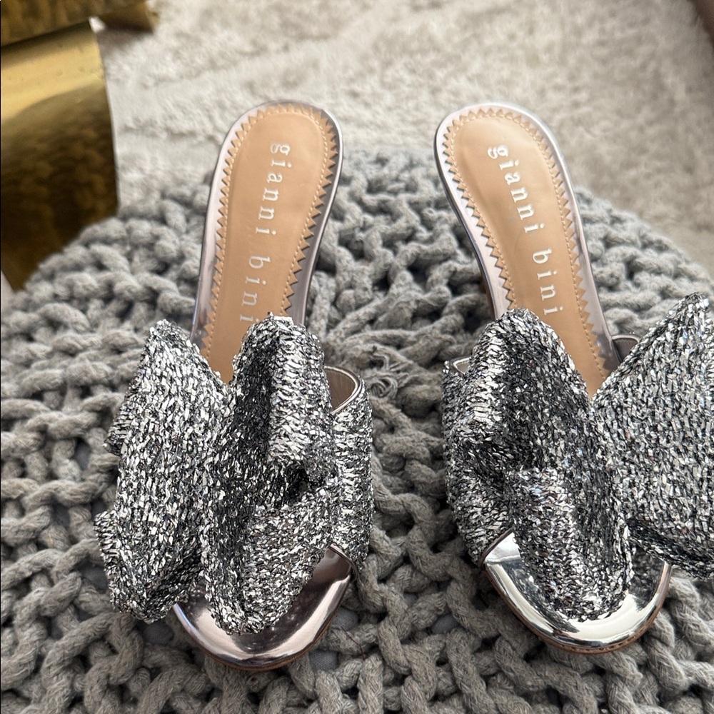 Gianni Bini Metallic Silver Sandals. No box